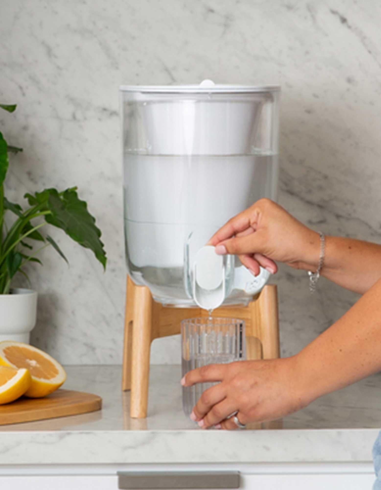 LifeStraw Home High-Capacity Dispenser - Image 3